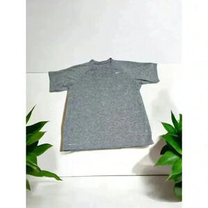 Nike Dri Fit Shirt, Gray Size Mens XL Very Good Condition